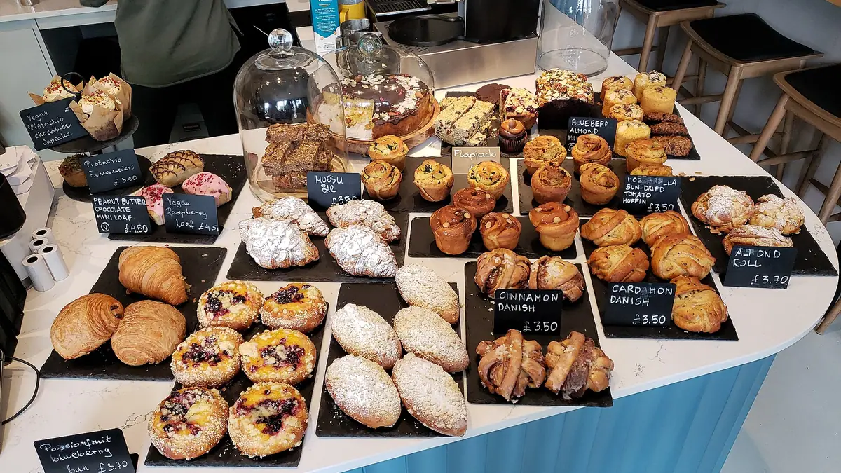 Menara Bakery – bakery in Hounslow, London